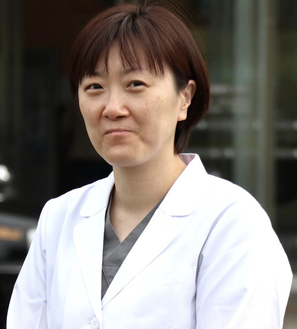潟手 裕子